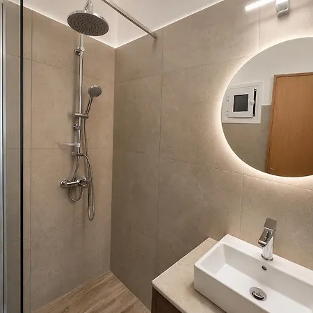 Aparthotel H Stella & 3*