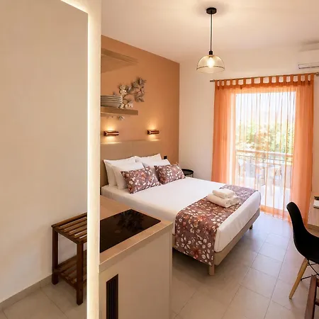 H Stella & Aparthotel 3*