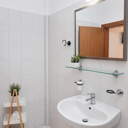 Aparthotel H Stella & 3*